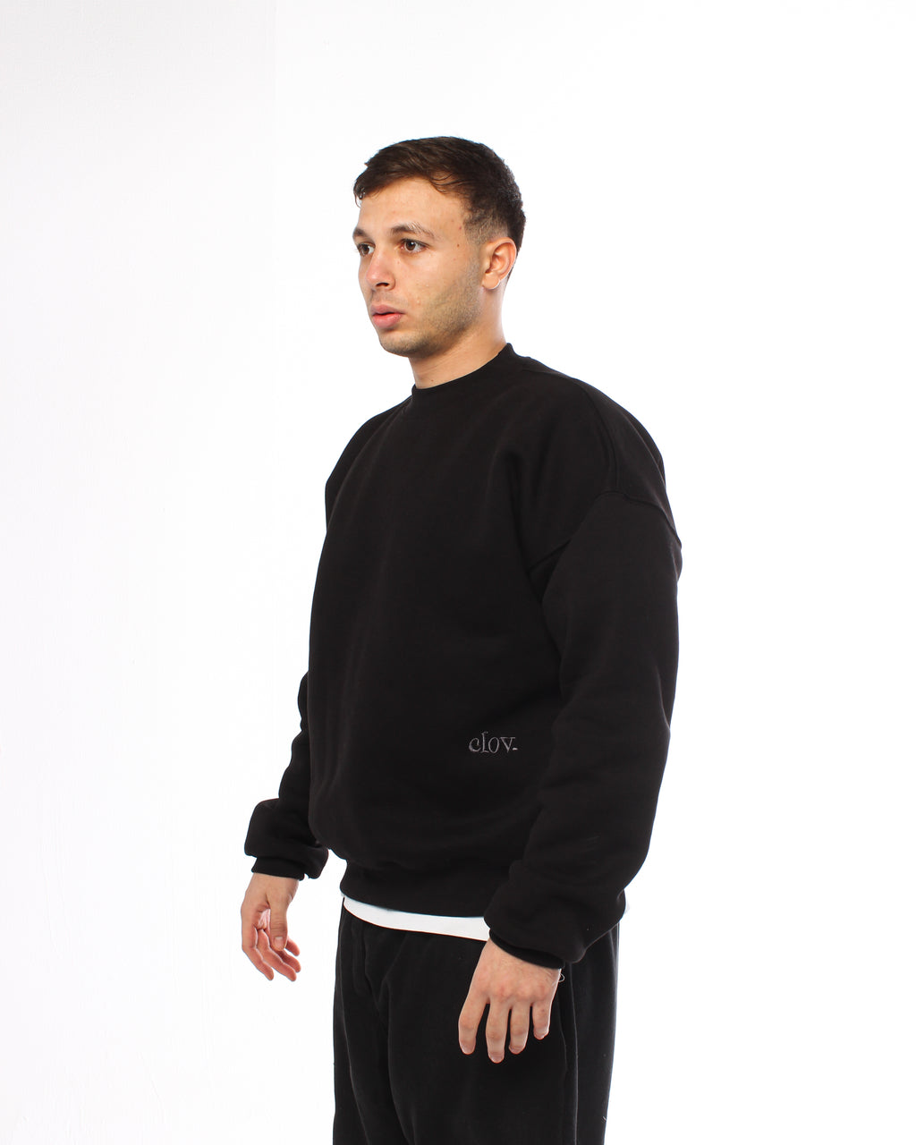 Clov. Essential Crew — black