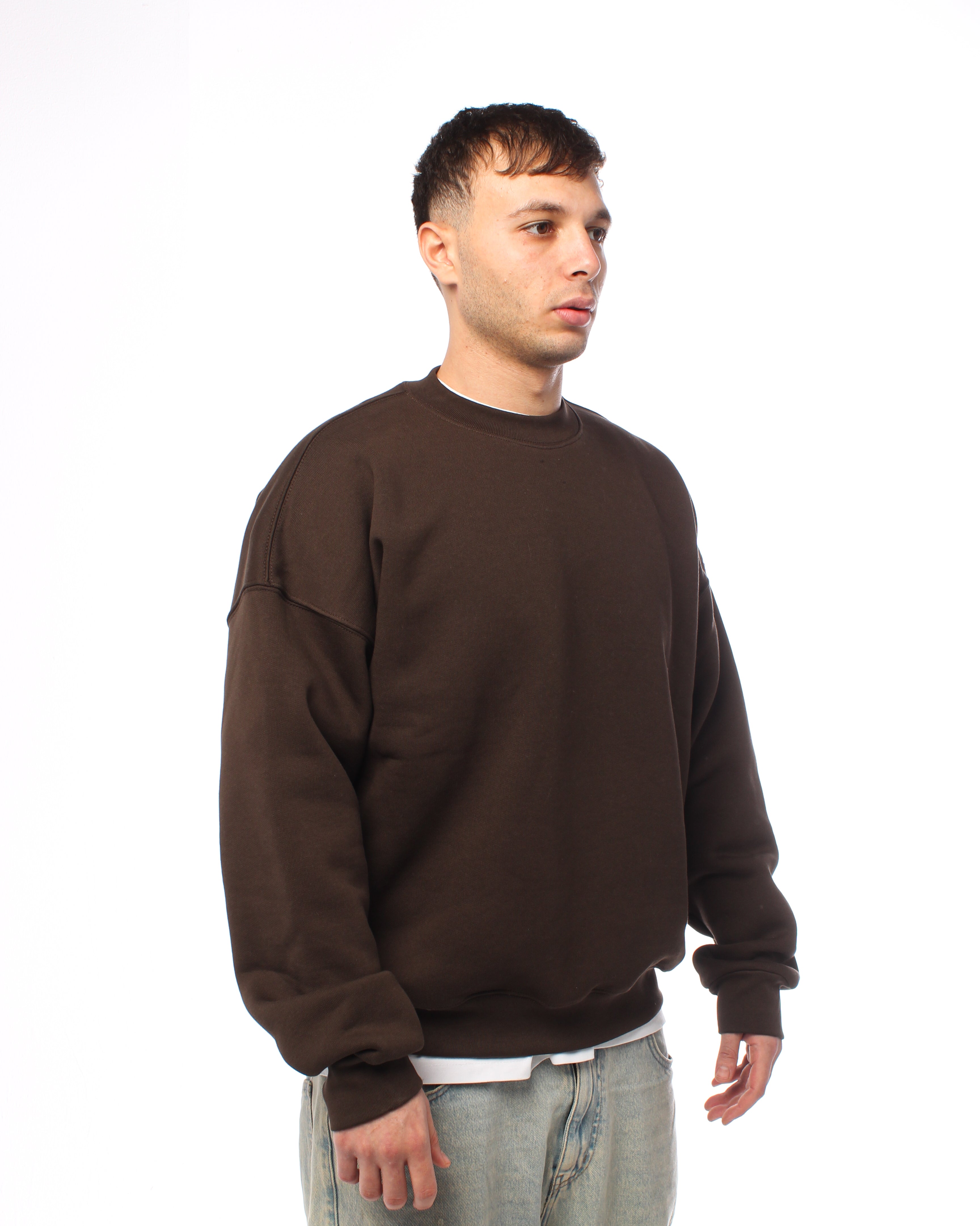 Clov. Essential Crew — Brown
